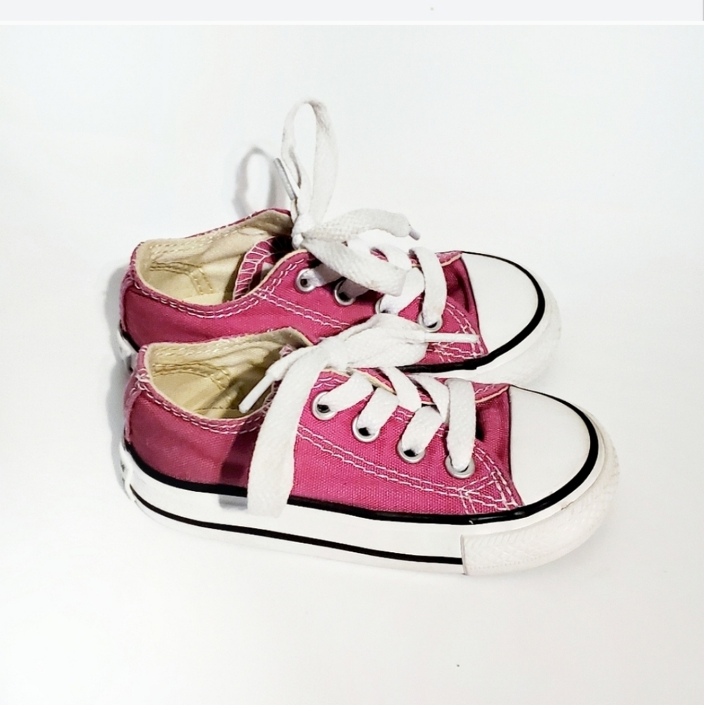 Converse Pink Little Girls sneakers.